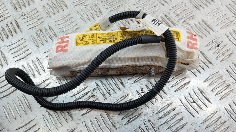 Подушка безопасности боковая (в сиденье)