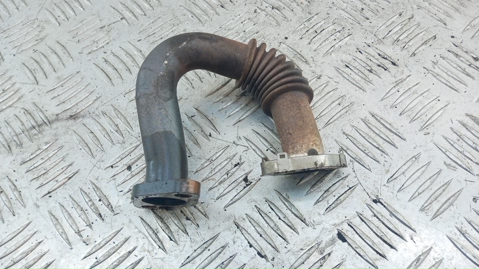 Трубка картерных газов