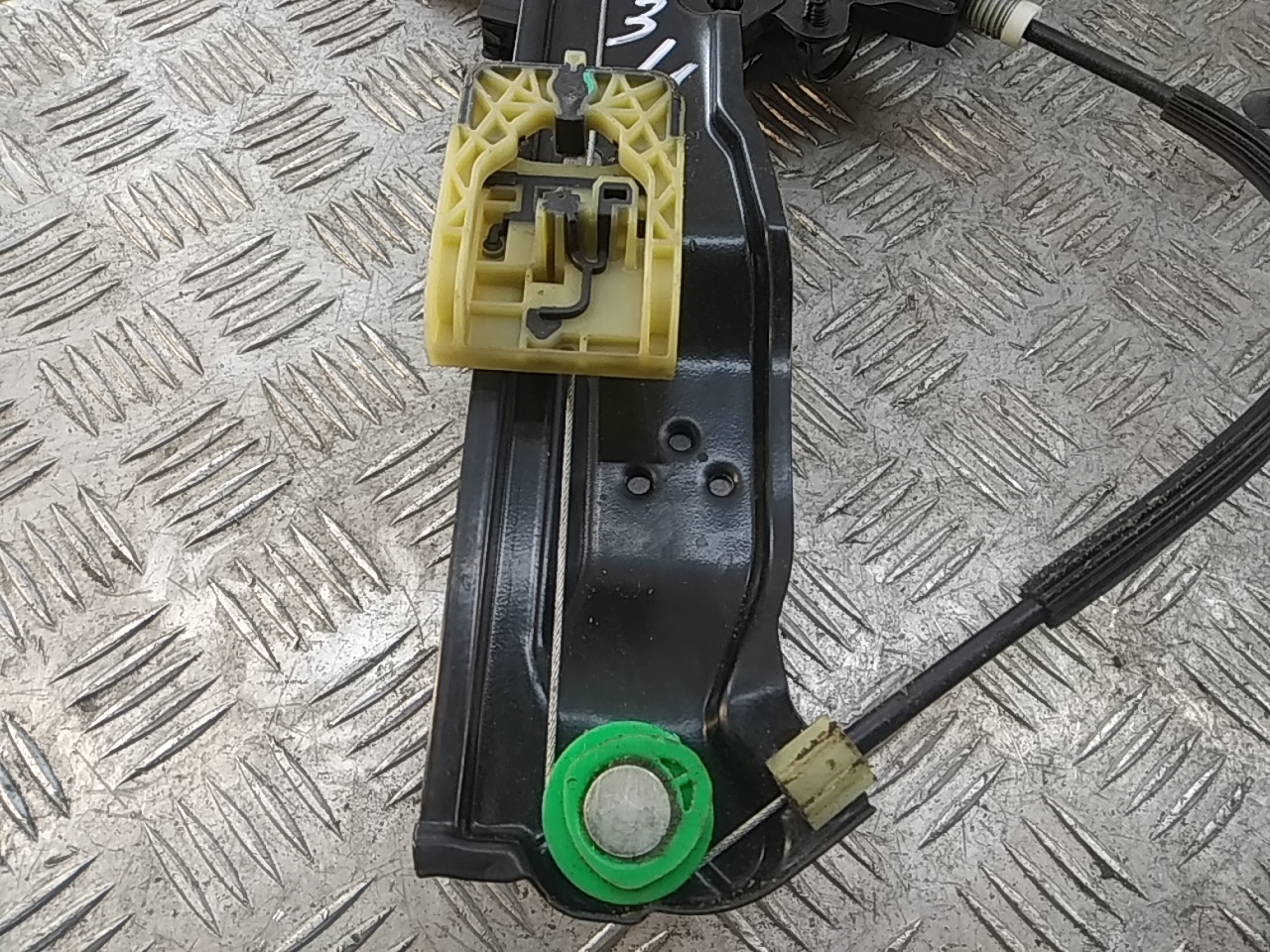 Стеклоподъемник электр. передний левый