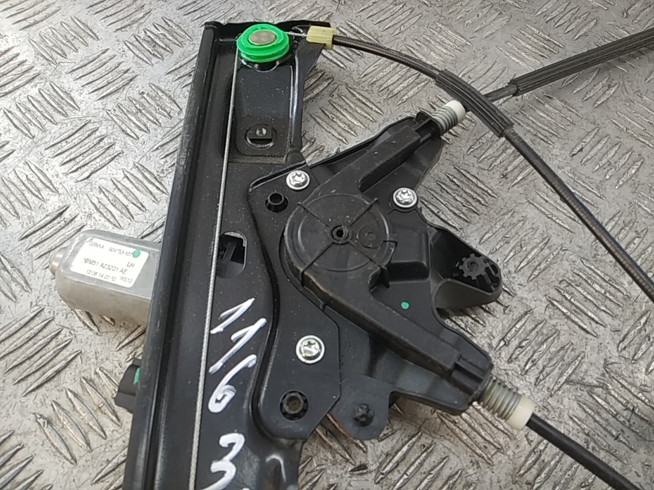 Стеклоподъемник электр. передний левый