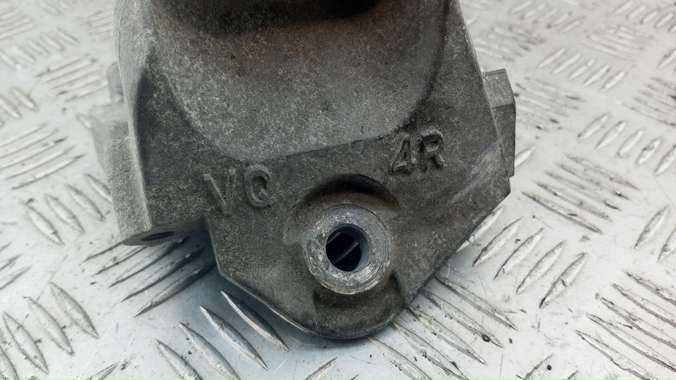 Кронштейн двигателя задний