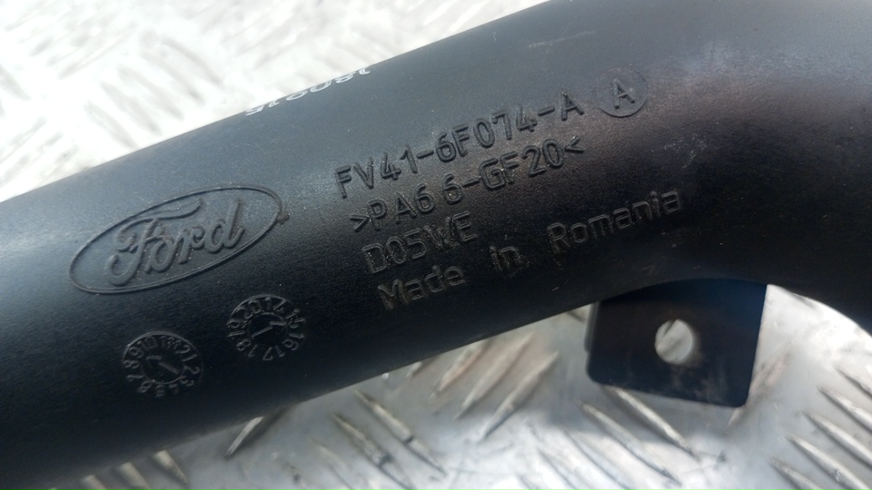 Патрубок интеркулера