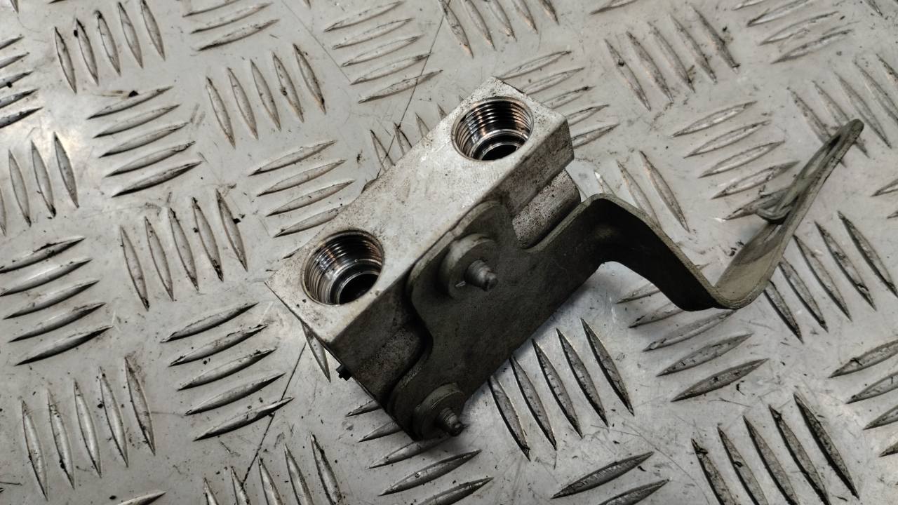Тройник системы охлаждения