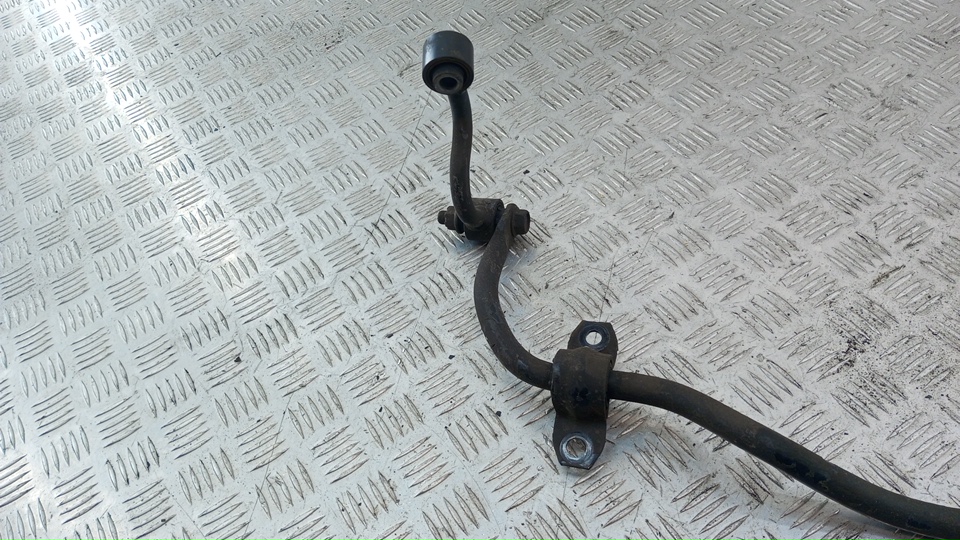 Стабилизатор задний