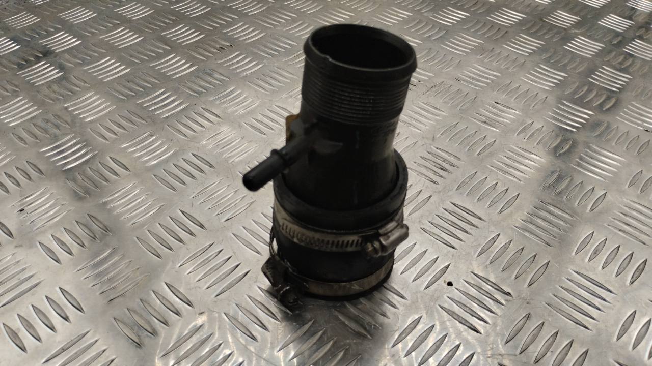 Патрубок интеркулера