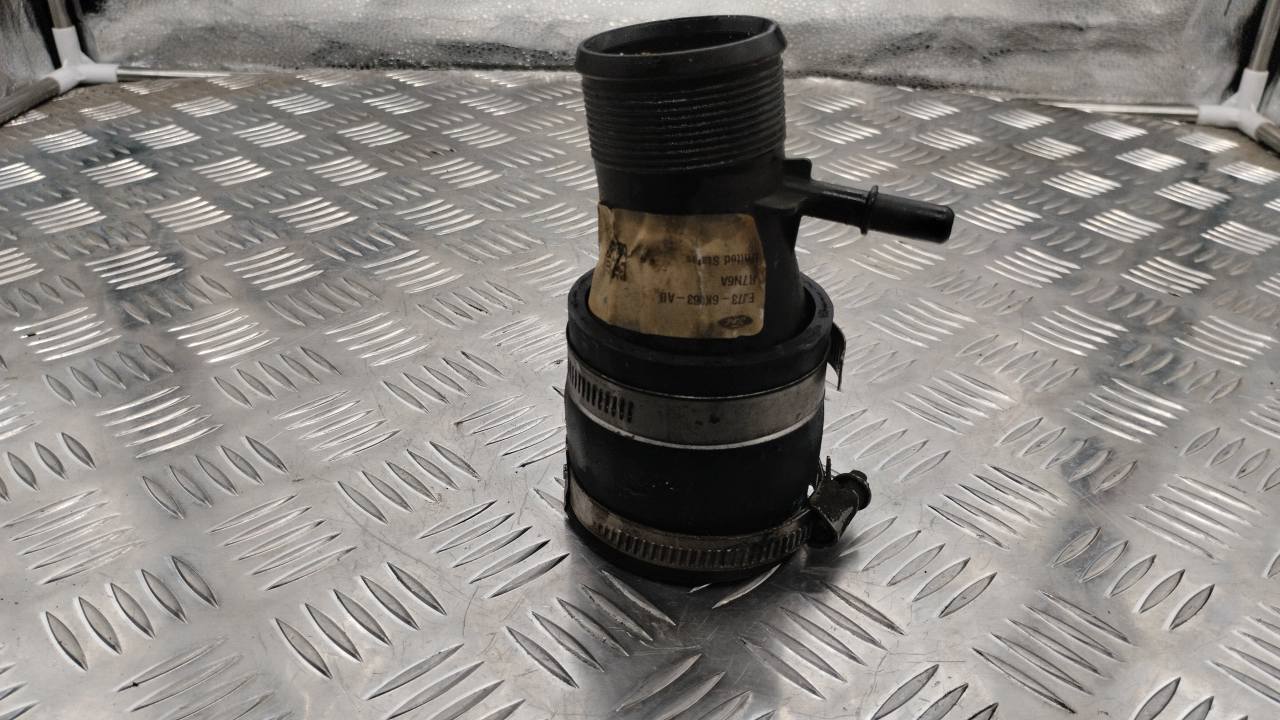 Патрубок интеркулера