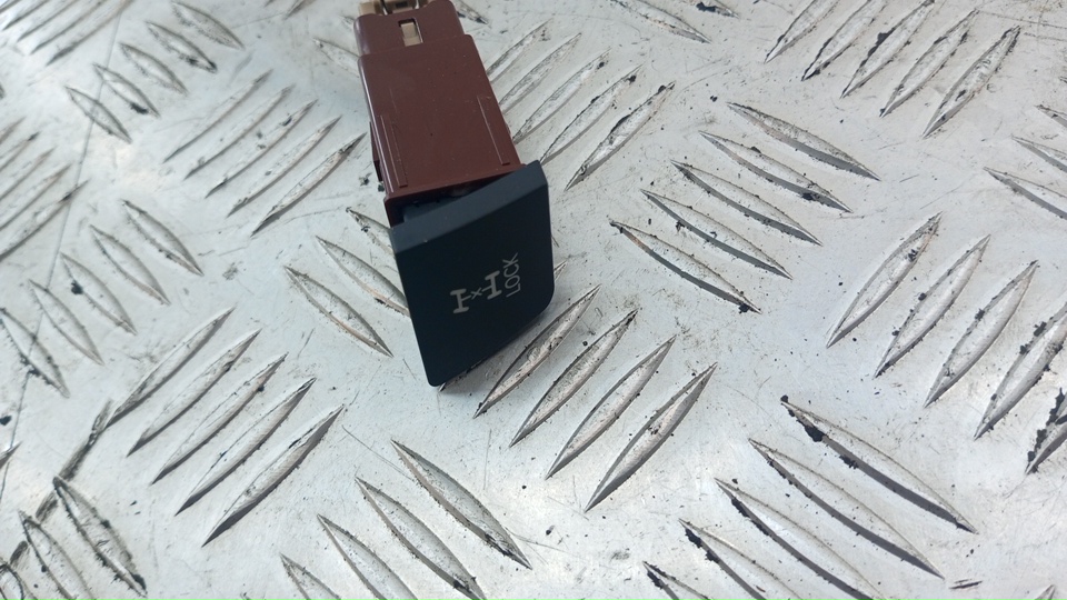 Кнопка блокировки дифференциала