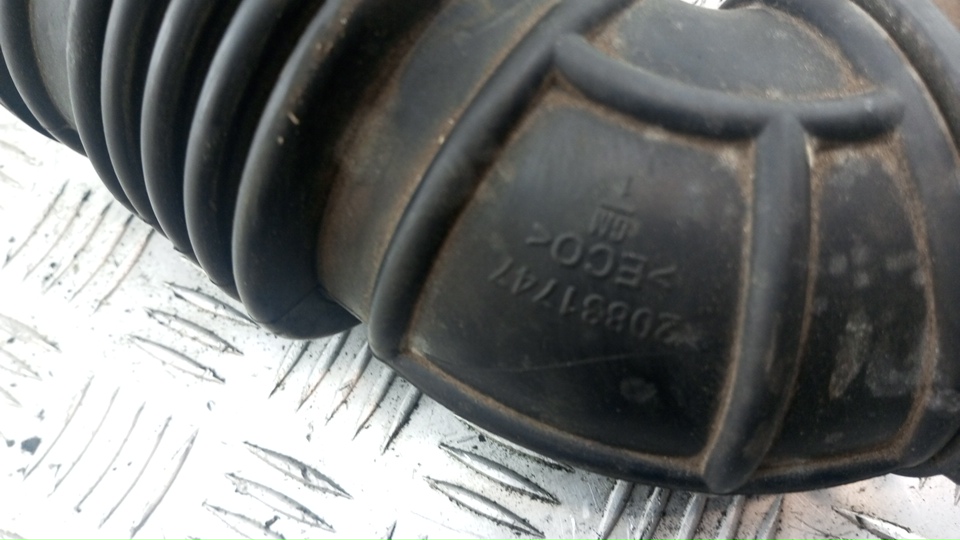 Патрубок воздушного фильтра