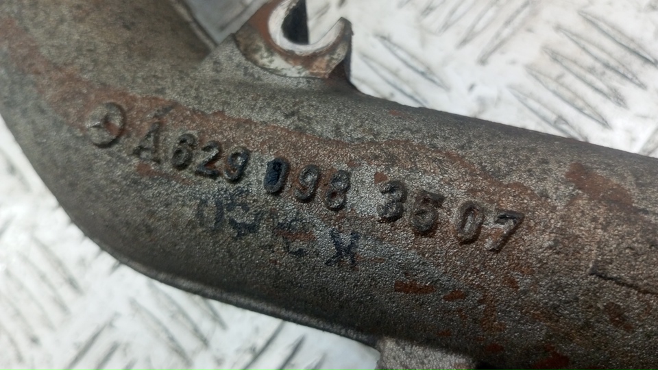 Патрубок интеркулера