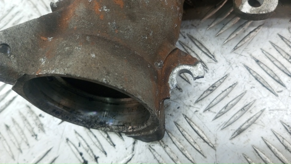 Патрубок интеркулера