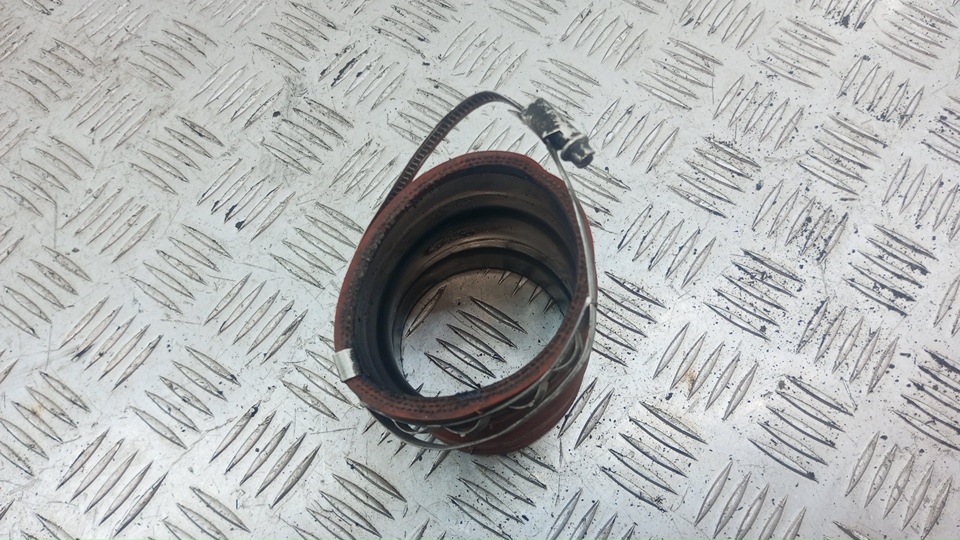 Патрубок интеркулера