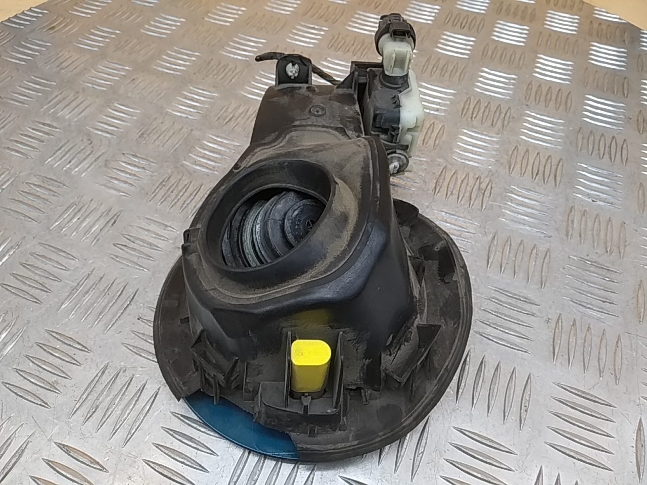 Лючок бензобака