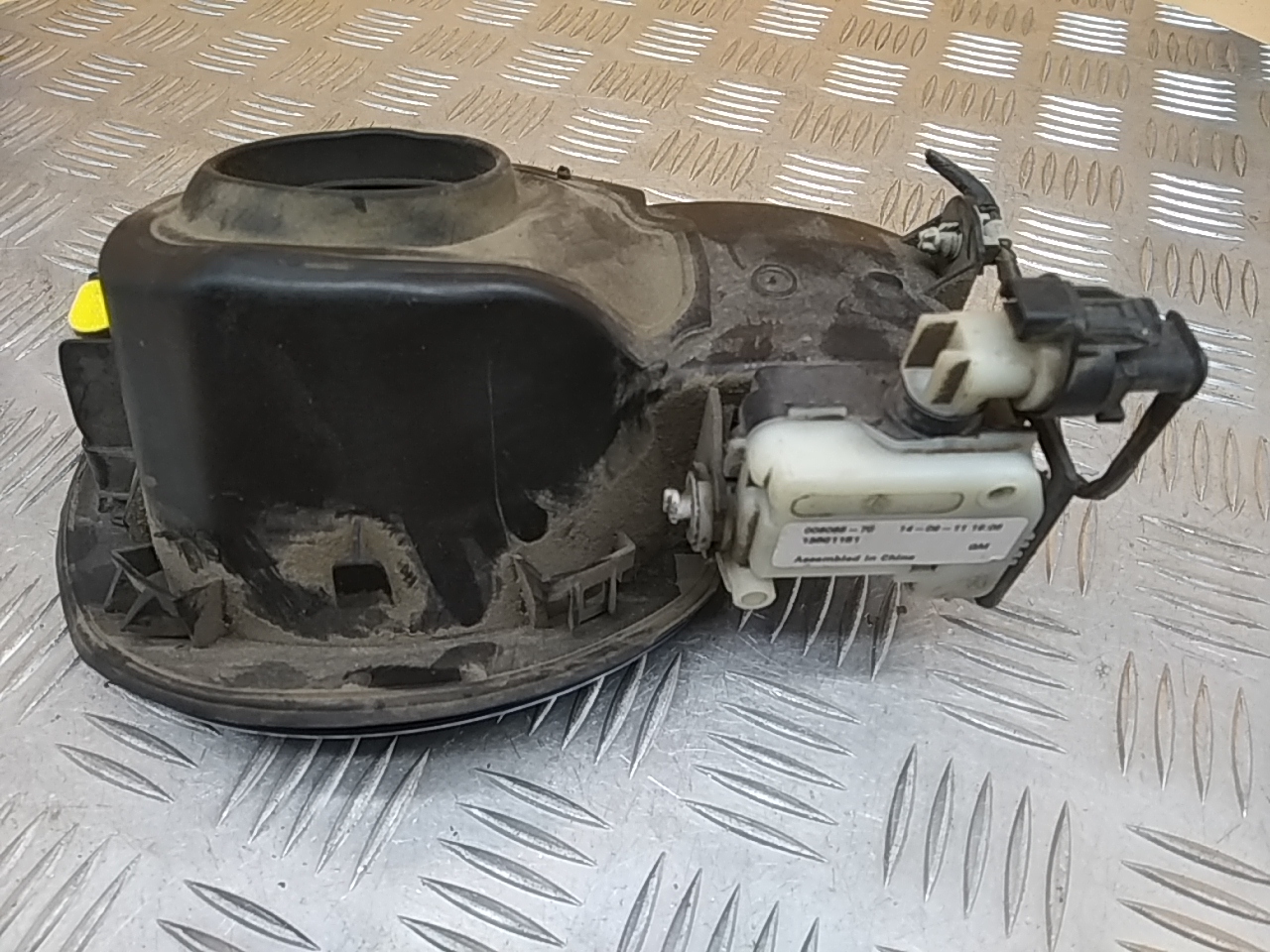 Лючок бензобака