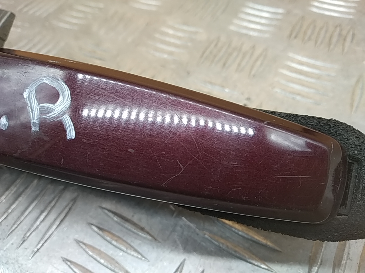 Ручка двери передней наружная правая