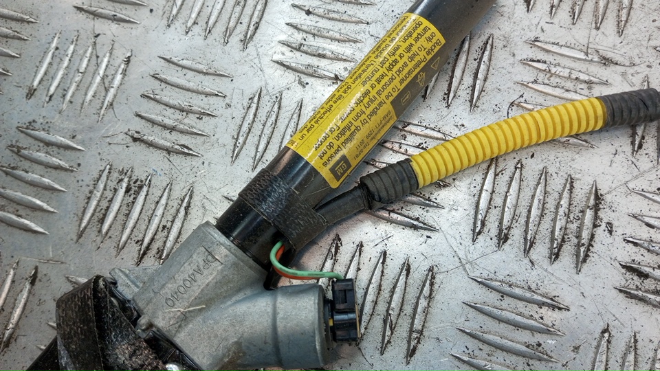 Ответная часть ремня безопасности