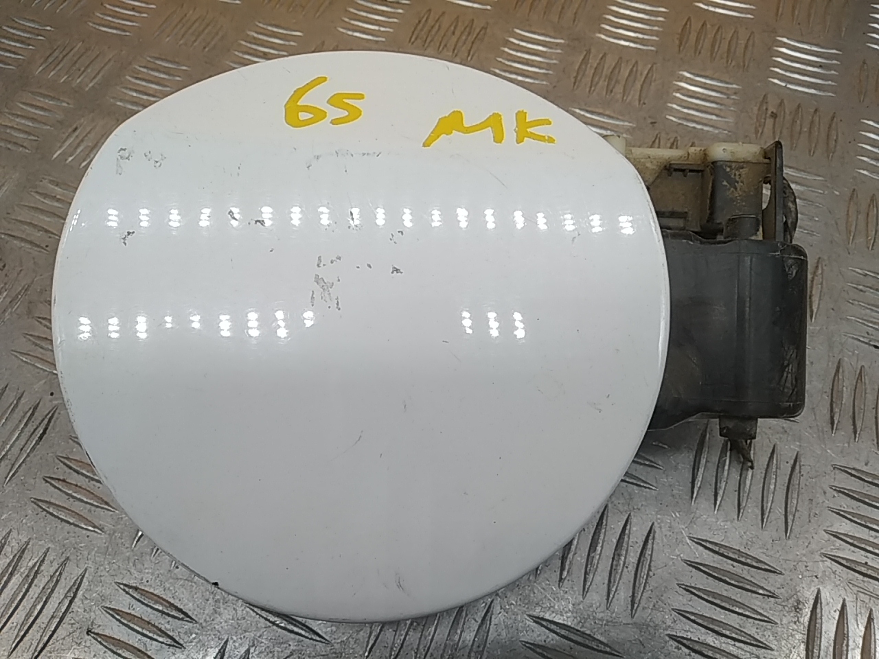 Лючок бензобака