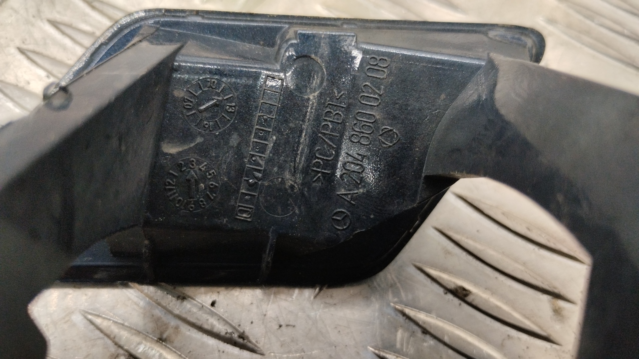 Крышка форсунки омывателя фар