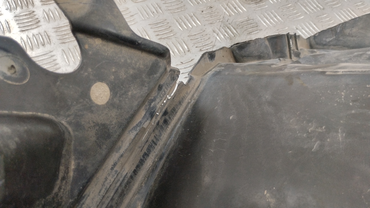 Локер передний правый задняя часть