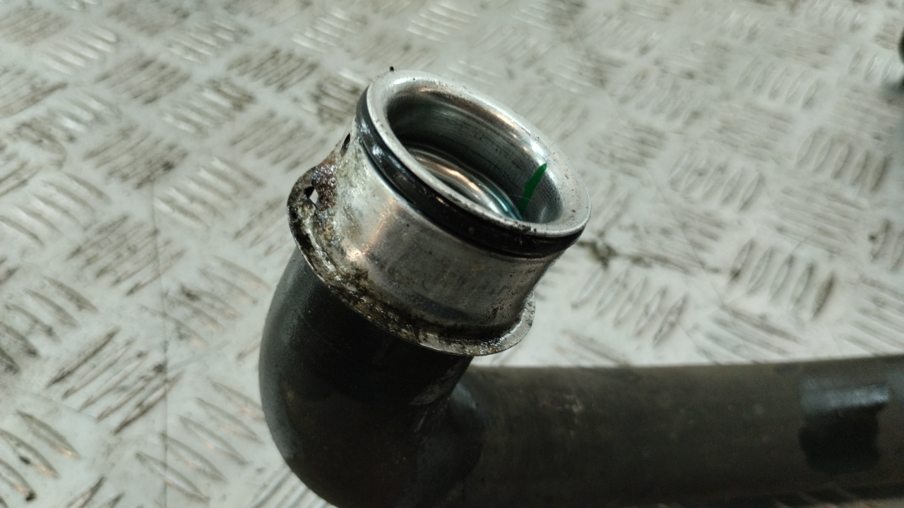 Патрубок радиатора