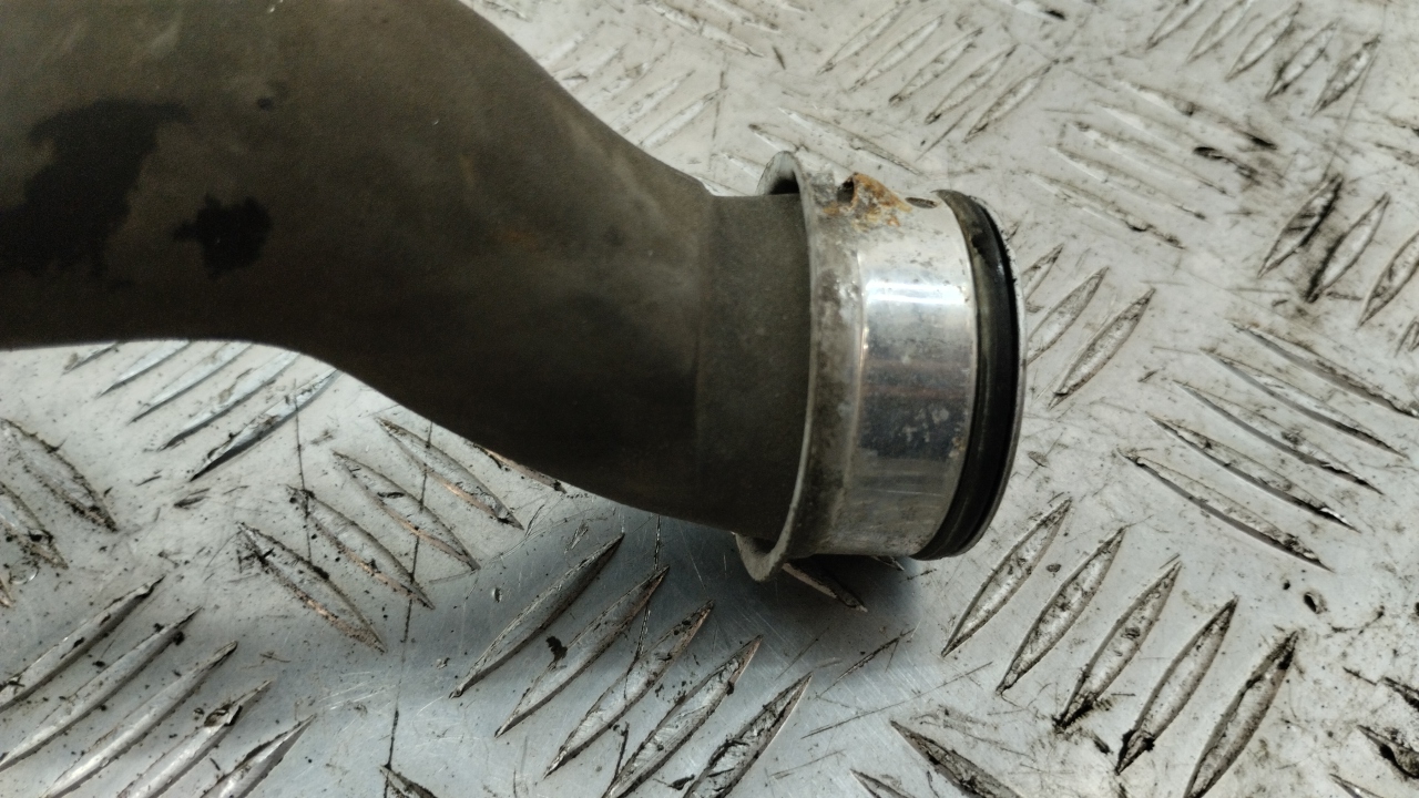 Патрубок радиатора