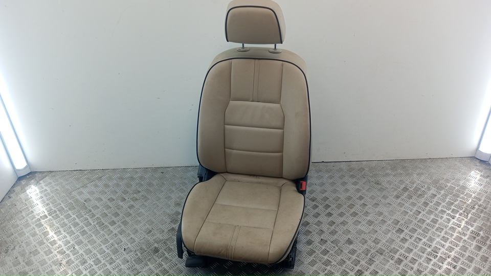 Сиденье переднее правое