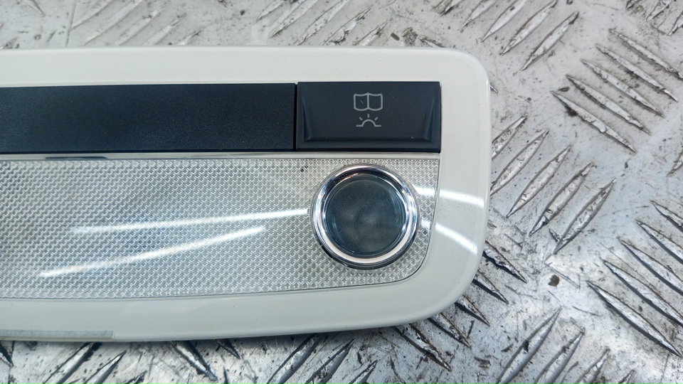 Плафон салонный