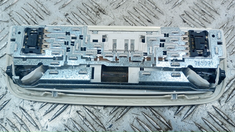 Плафон салонный