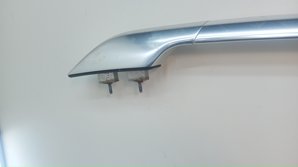 Рейлинг (релинг) левый (планка на крышу)