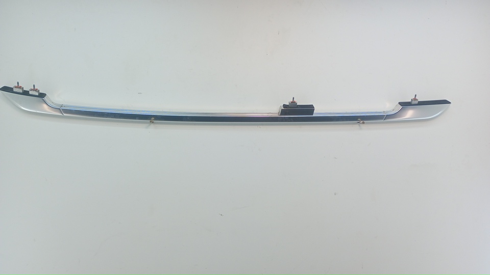 Рейлинг (релинг) левый (планка на крышу)