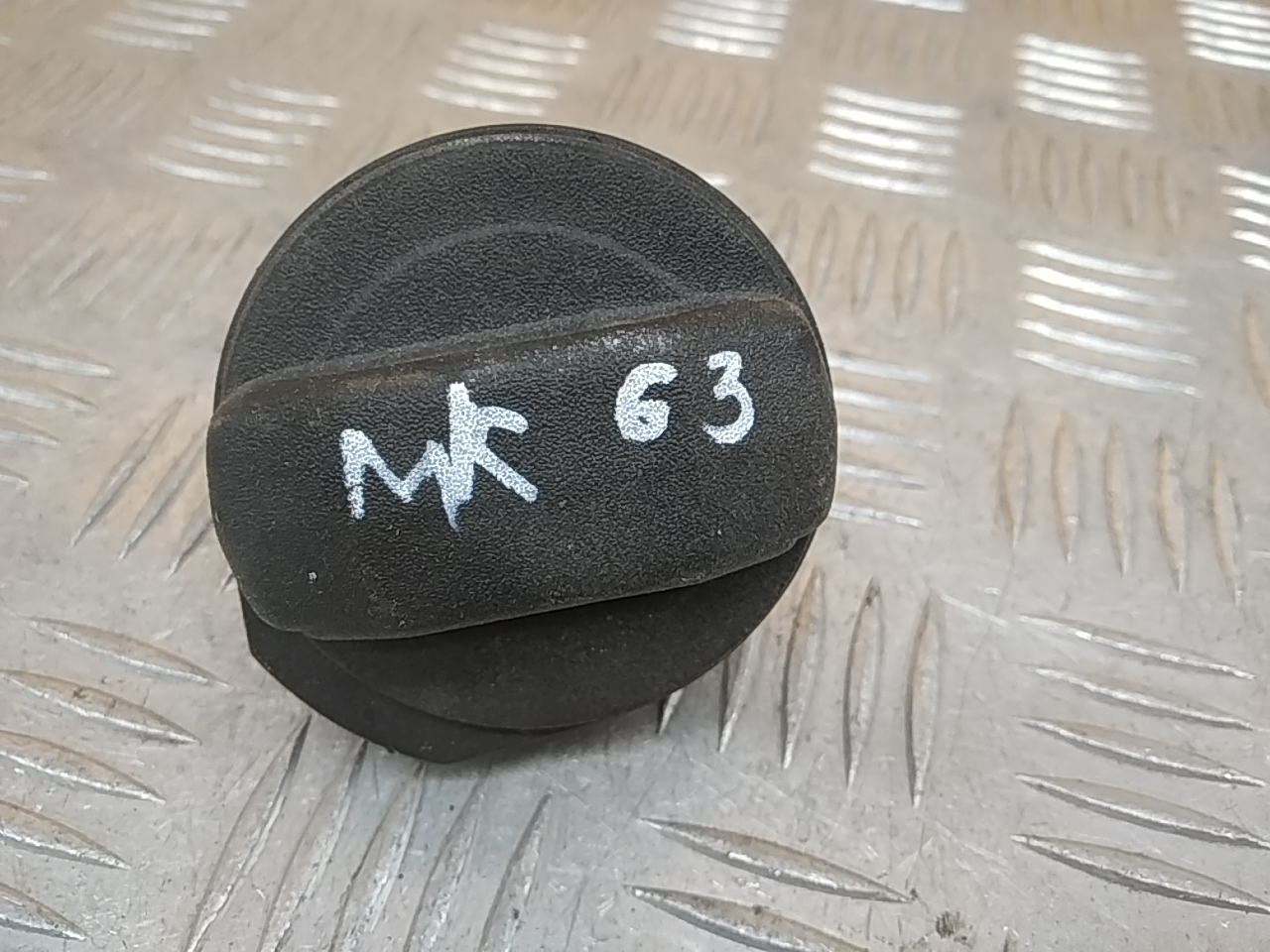 Крышка бензобака