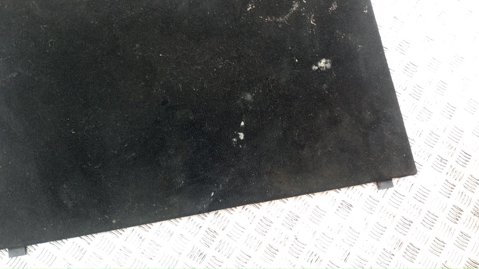 Пол багажника