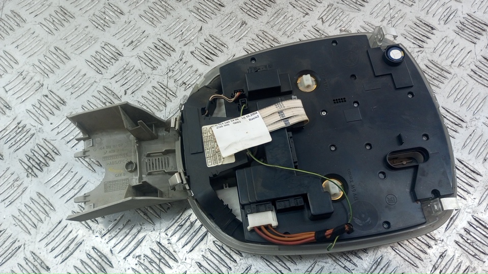 Плафон салонный