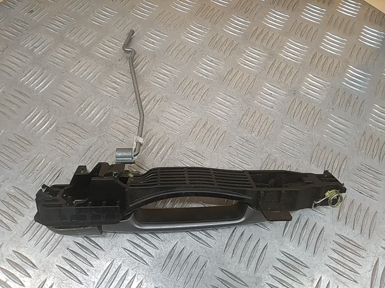 Ручка двери передней наружная левая