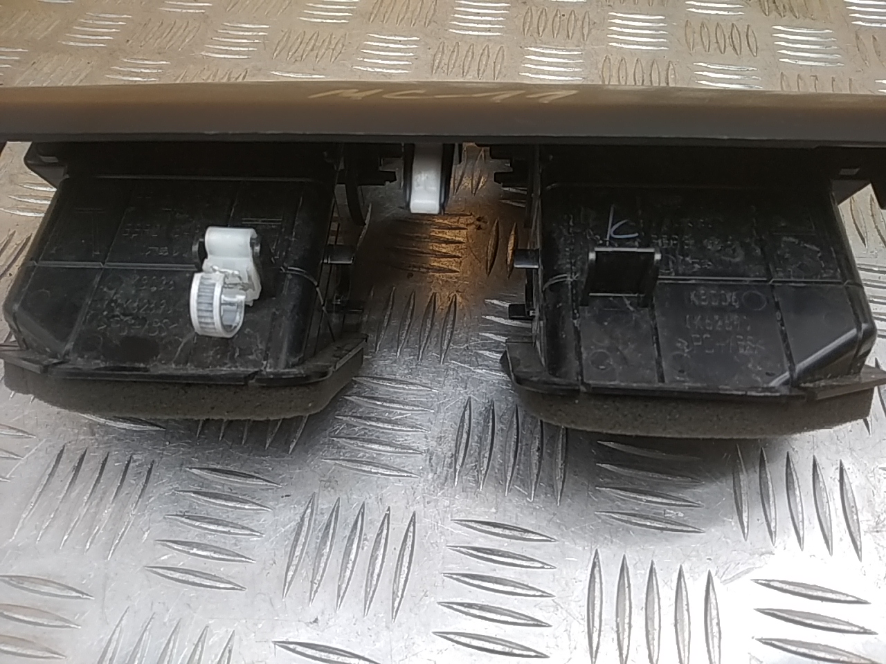 Дефлектор воздушный