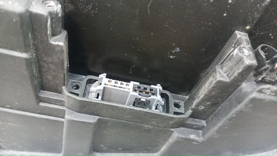 Фара правая