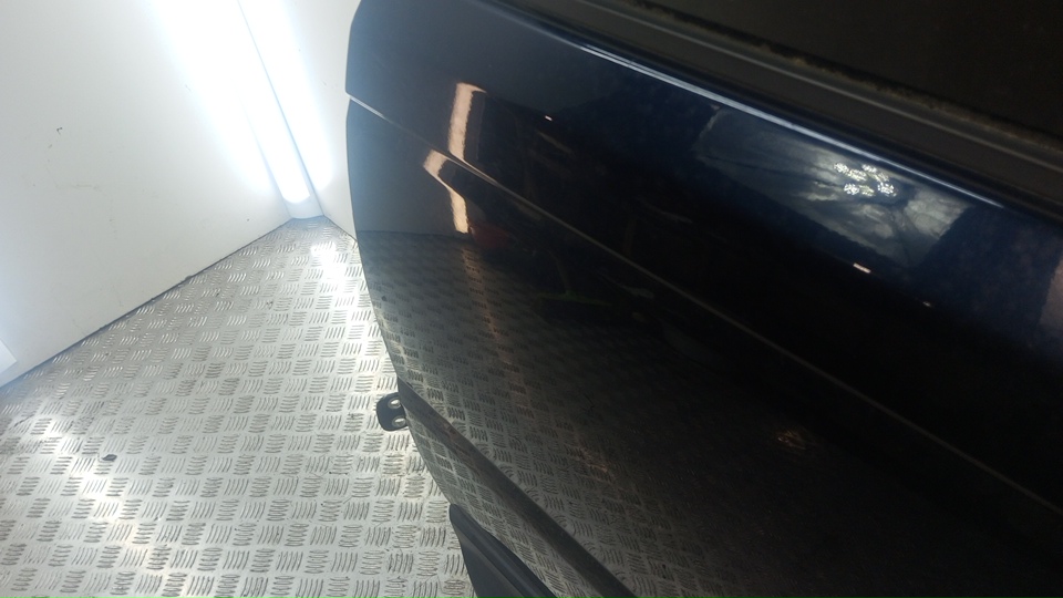 Дверь задняя левая