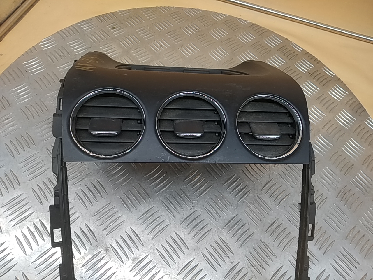 Дефлектор воздушный