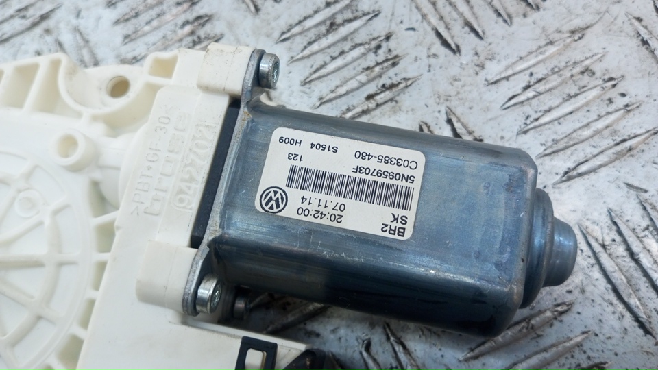 Моторчик стеклоподъемника