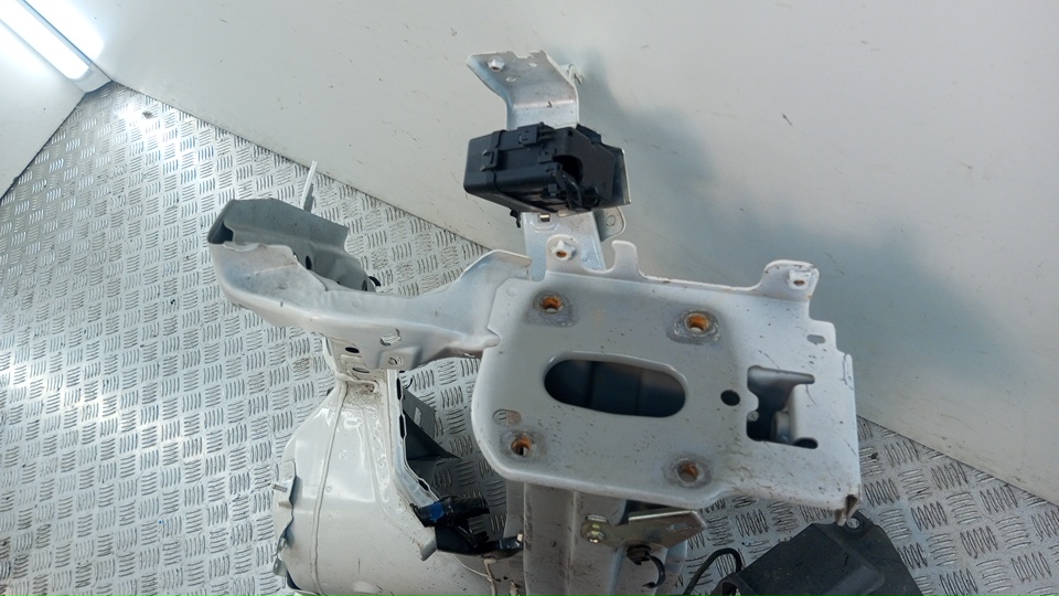 Лонжерон передний левый