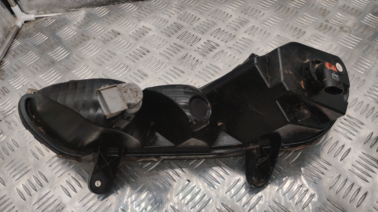 Фара противотуманная правая