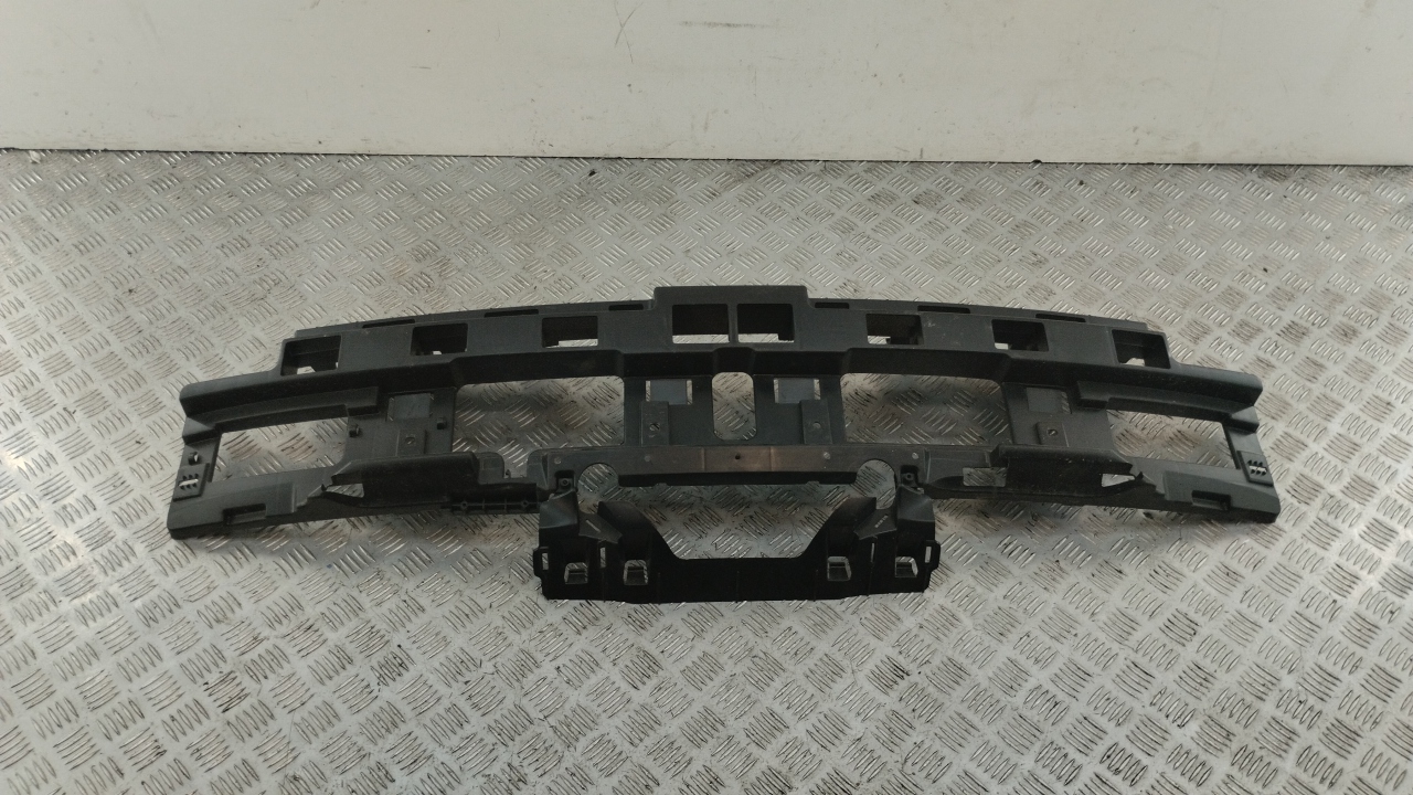 Усилитель заднего бампера