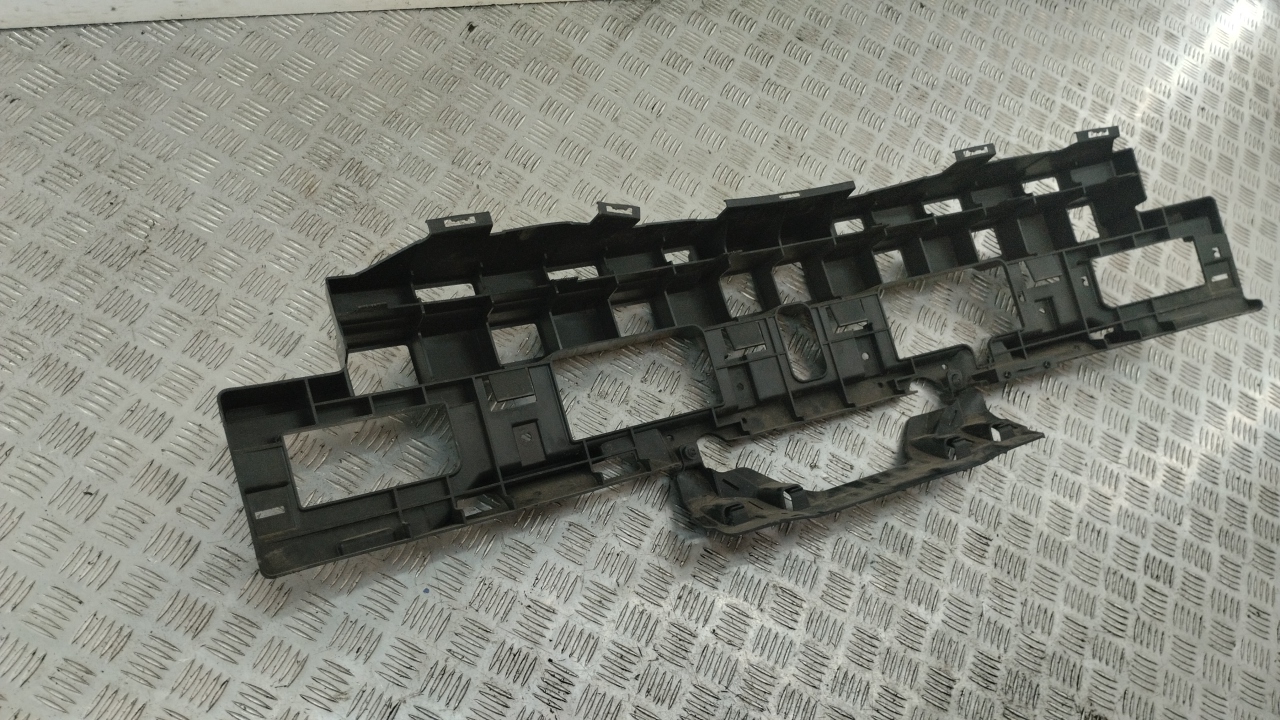 Усилитель заднего бампера