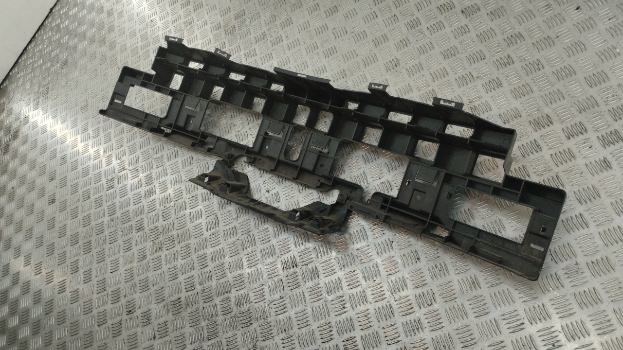 Усилитель заднего бампера