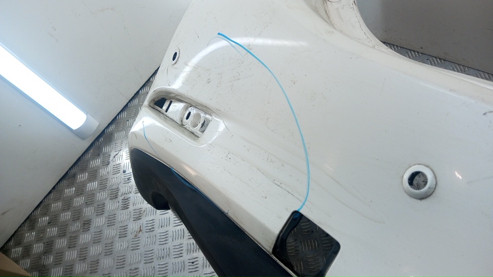 Бампер задний