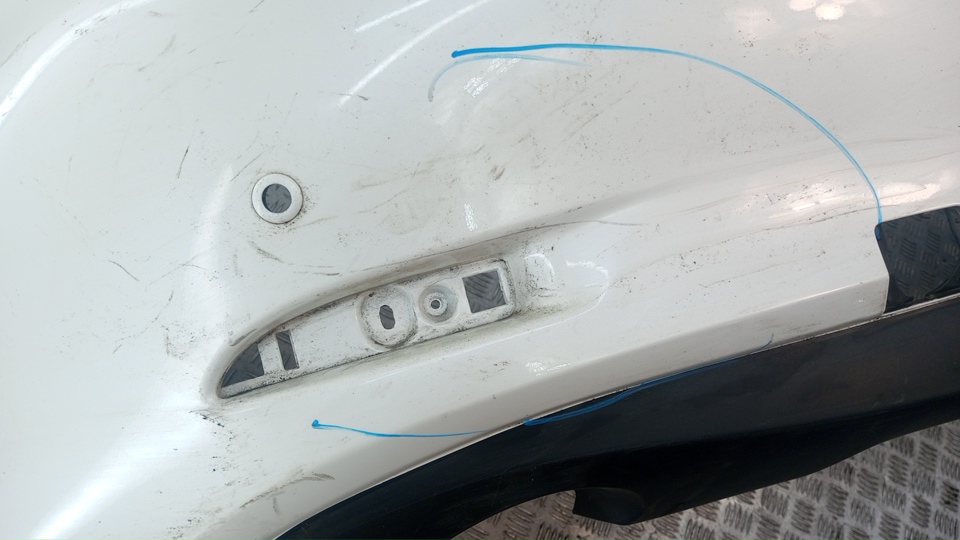 Бампер задний