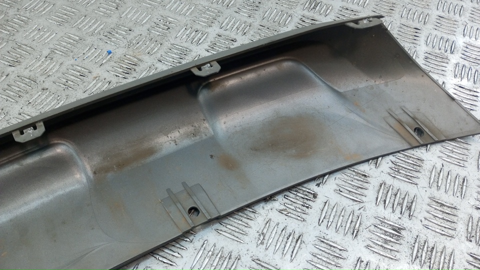 Накладка переднего бампера