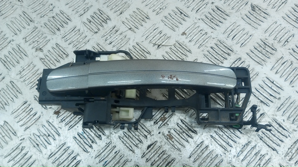 Ручка двери задней наружная правая