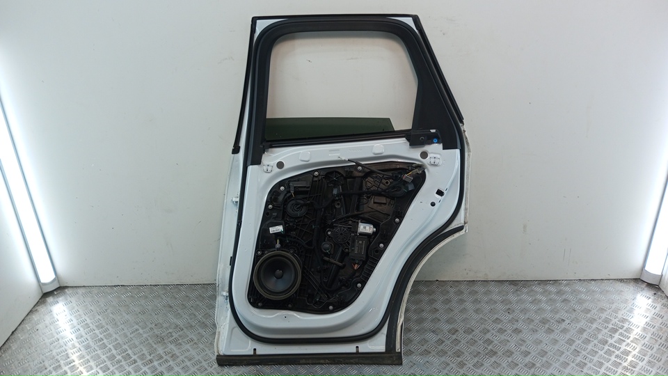 Стеклоподъемник электр. задний правый