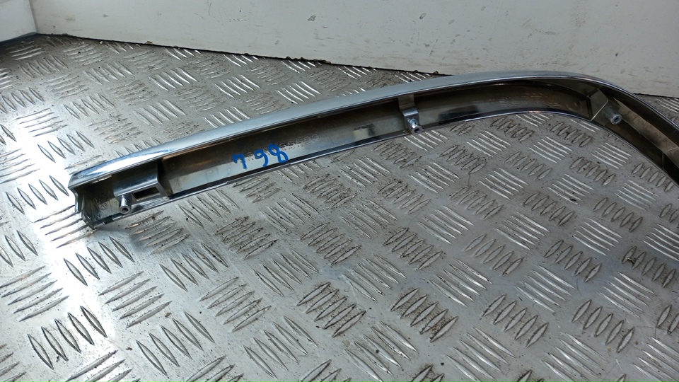 Накладка на решетку радиатора