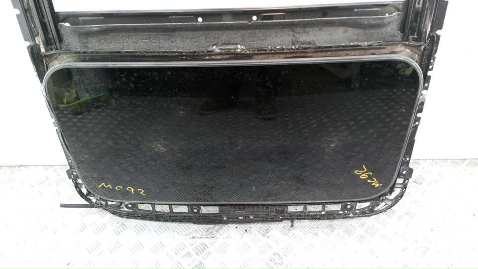 Люк в сборе электрический